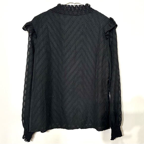 🔥BNWOT Tie Neck Ruffle Trim Lantern Sleeve Blouse! - Picture 5 of 8